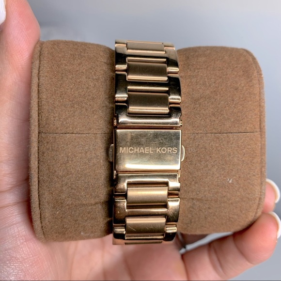 Michael Kors Skyler Rose Gold Watch - Picture 7 of 14